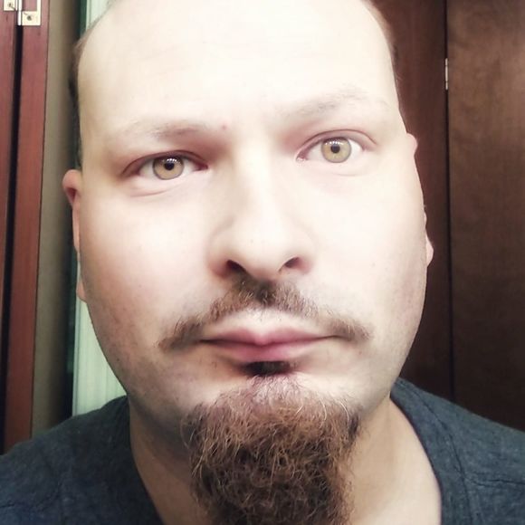 Meet your Posher, Fermin - Picture 1 of 1